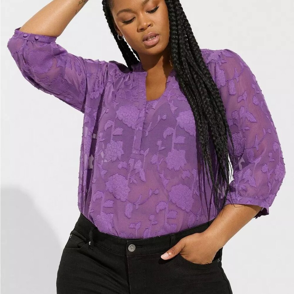 Torrid Purple Harper Clip Chiffon Pullover 3/4 Sleeve Blouse in Size 3 (22/24)